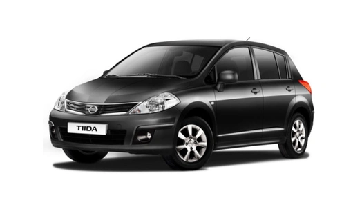 Nissan Versa 1  hatchback (2006-2013)